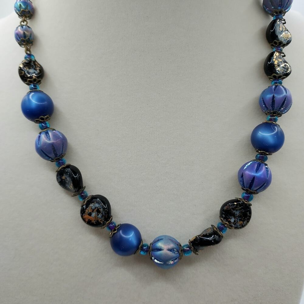 Vintage Hobe Necklace Blue Glass Fancy Beads Circa 1950s 16" Collectible Signed - Picture 5 of 8